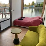 別荘 Widoki 1 The Unique Waterfront House