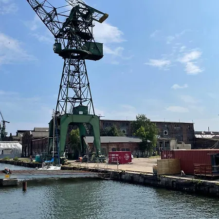 Дом отдыха Widoki 1 The Unique Waterfront House Гданьск