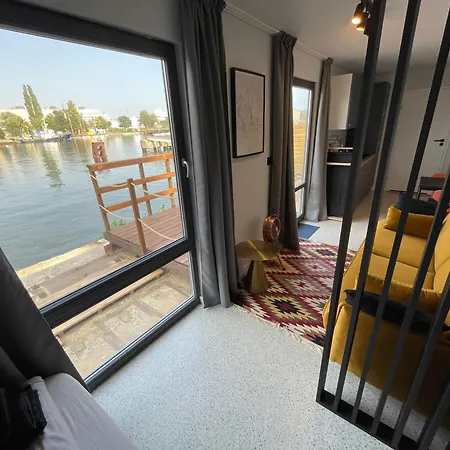 Дом отдыха Widoki 1 The Unique Waterfront House