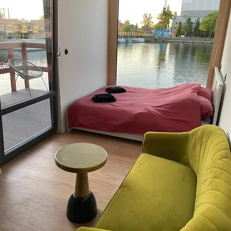 Дом отдыха Widoki 1 The Unique Waterfront House