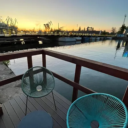 Widoki 1 The Unique Waterfront House * グダニスク