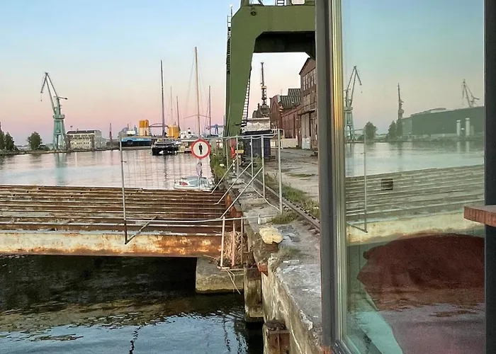 Widoki 1 The Unique Waterfront House *